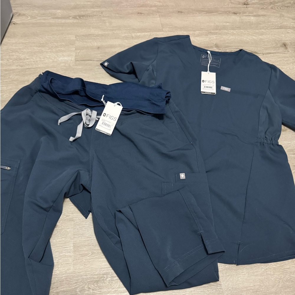 Figs maternity Scrub Set